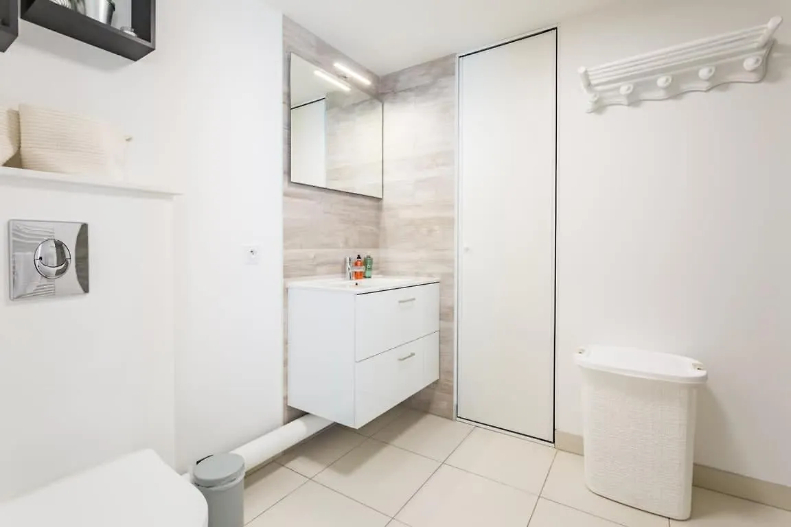 L'Ivoire - Joli Appartement - 1 Chambre Avec Rennes Apartment