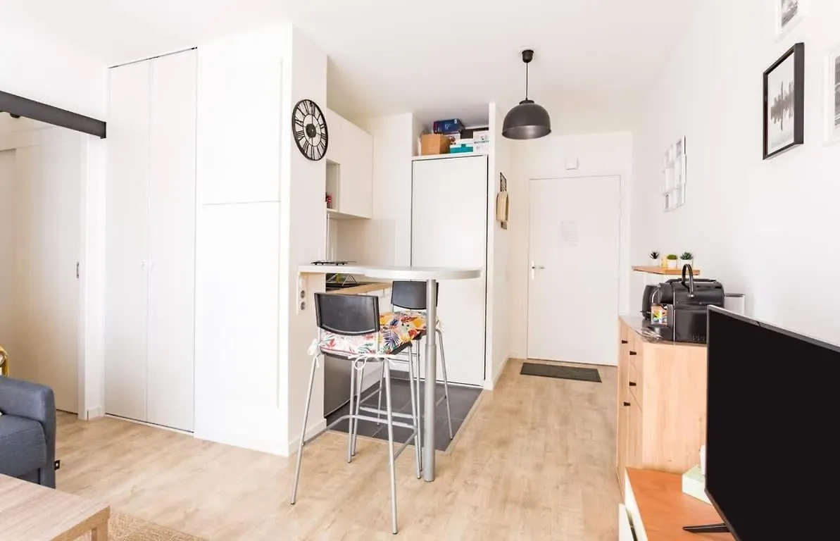 L'Ivoire - Joli Appartement - 1 Chambre Avec Rennes Apartment